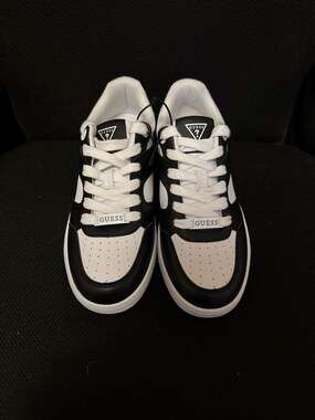 GUESS Miram Two-Tone Platform Lace-Up Sneakers Black/White